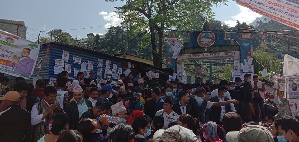 काङ्ग्रेस बाजुराको सातौं जिल्ला अधिवेशनमा मतदान जारी