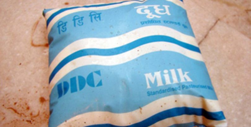 लिटरमा १४ रुपैयाँसम्म बढ्यो दूधको मूल्य,अब एक लिटरको कति  ?