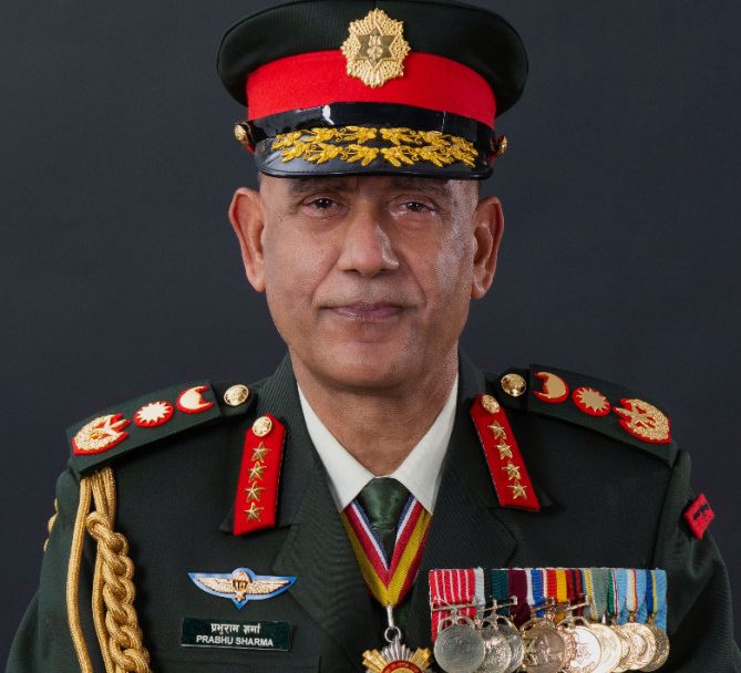 सेनाको संख्या विज्ञले तोक्ने होइन: प्रधानसेनापति शर्मा