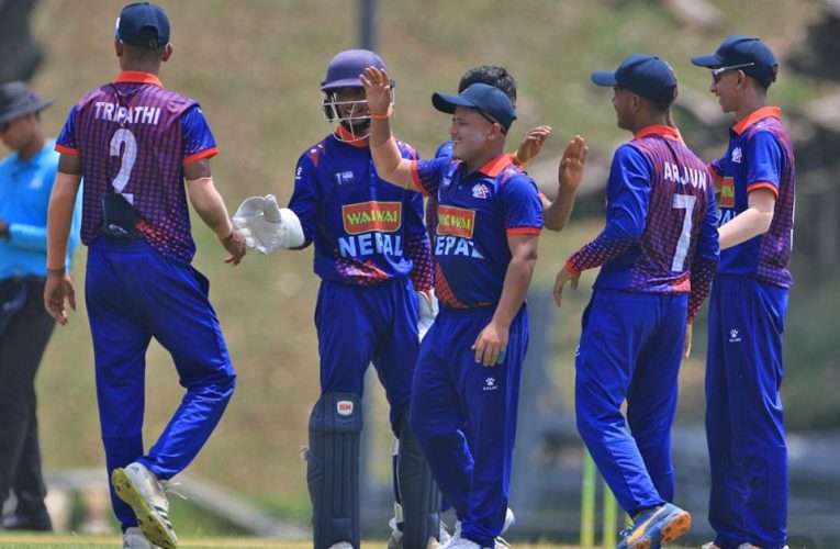 एसीसी यू–१९ विजेता नेपाली क्रिकेट खेलाडीलाई  प्रधानमन्त्रीको बधाई