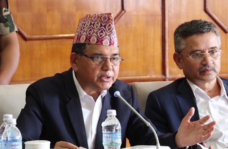 सार्वजनिक यातायातको भाडा चाँडै समायोजन हुन्छ: मन्त्री दाहाल