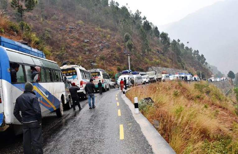 बीपी राजमार्गमा आज साँझदेखि ठुला गाडी पनि चल्ने