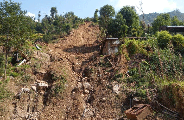 पुनर्वास नहुँदा टहरमै बित्यो बाढीपीडितको दसैँतिहार