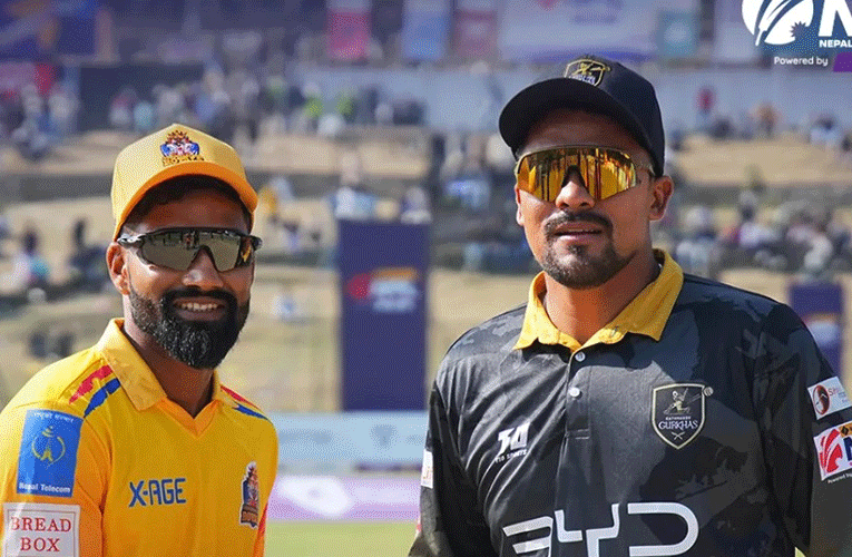 सुदूरपश्चिमविरुद्ध काठमाडौंले बलिङ गर्दैं