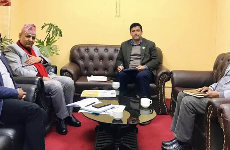 ठूला ४ दलका प्रमुख सचेतकबीच सिंहदरबारमा छलफल