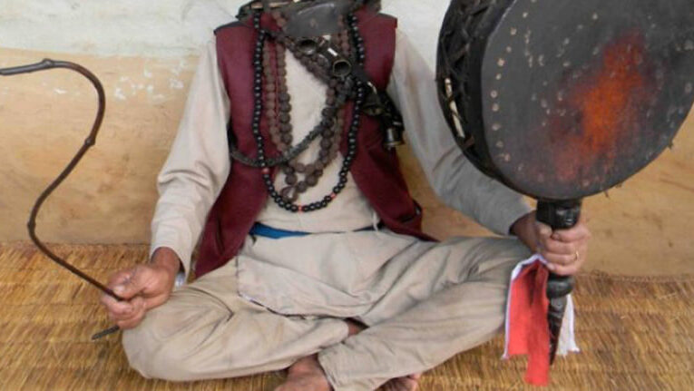 धामीझाँक्री र माताको नाममा मौलायो ठगीधन्दा, सरकारले गर्यो आँखा बन्द