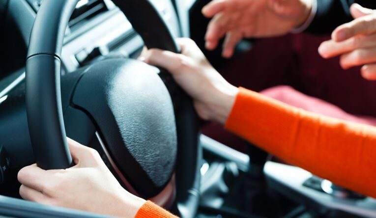 अब १८ बर्ष नपुगी सवारीसाधन चलाउन नपाउने