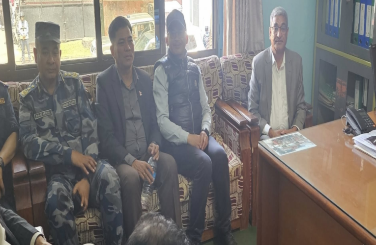 माओवादीको पार्टी कार्यालय पुगेर गृहमन्त्रीले भने–उद्दण्डताविरुद्ध एक भएर प्रतिवाद गर्नुपर्छ