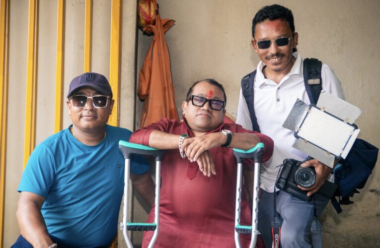 सम्पादनमा अब्बल अनिल : बैसाखी र कम्युटरका सारथी