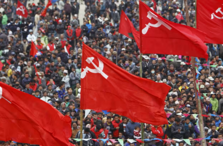 काठमाडौंमा आज गणतन्त्र र राजावादी पक्षधरको छुट्टाछुट्टै प्रदर्शन हुँदै