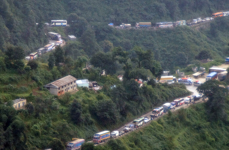 नागढुङ्गा-नौबिसे सडक भोलिदेखि थप ५ दिन बन्द हुने