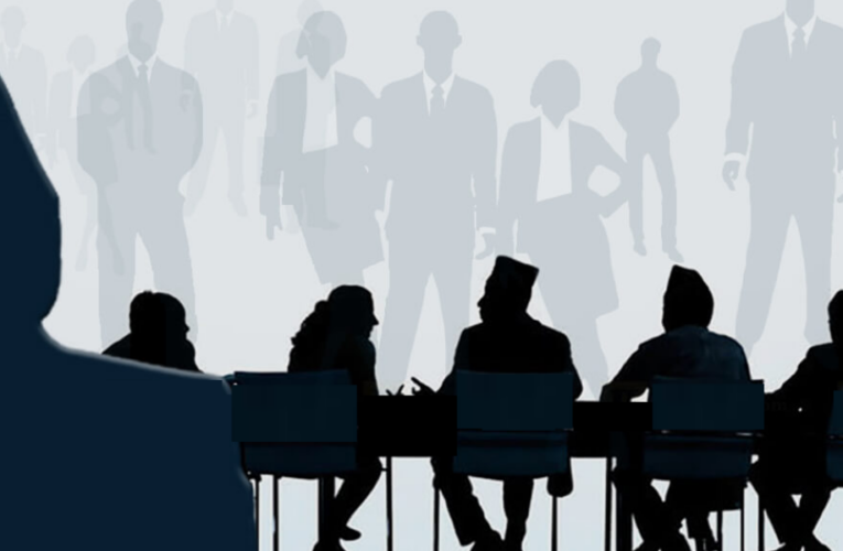 घुस खाने र भ्रष्टाचार गर्ने कर्मचारी,नेतालाई मात्रै दोष किन ?