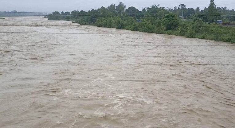 बाढीपहिरोमा ज्यान गुमाउनेको सङ्ख्या ६० पुग्यो