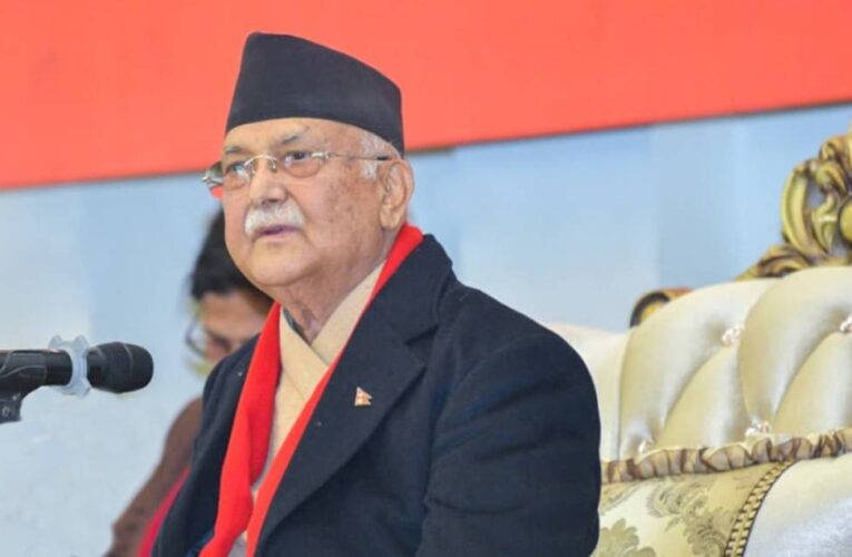 मतदातालाई ओलीको आग्रह: नचिनेको मान्छेलाई भोट दिएर मत खेर नफाल्नुस्