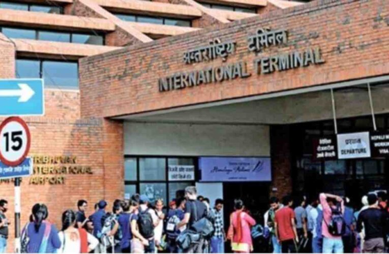 एक वर्षमै विदेशिए १५ लाख २३ हजार नेपाली