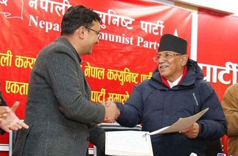 काठमाडौं ६ मा उठेका विप्लवका विश्वासपात्र विद्यार्थीका पूर्वअध्यक्ष ढकाल नेकपा प्रवेश