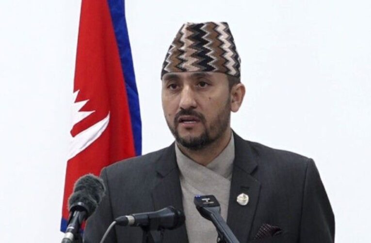 सञ्चारमन्त्री खरेलले दिए राजीनामा