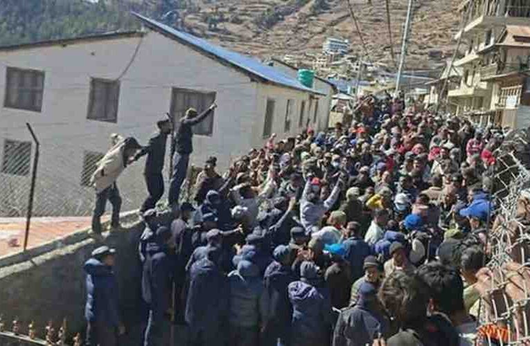 निर्वाचन प्रहरी नै आन्दोलित