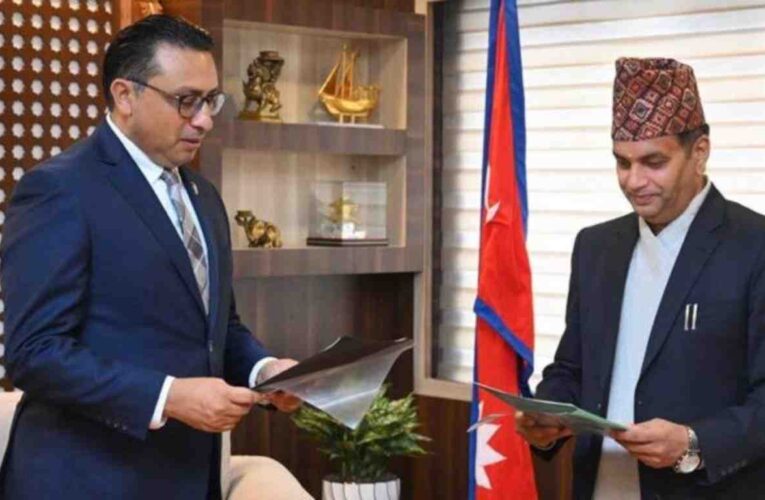 धितोपत्र बोर्डका नवनियुक्त अध्यक्ष भट्टले लिए पद तथा गोपनीयताको शपथ
