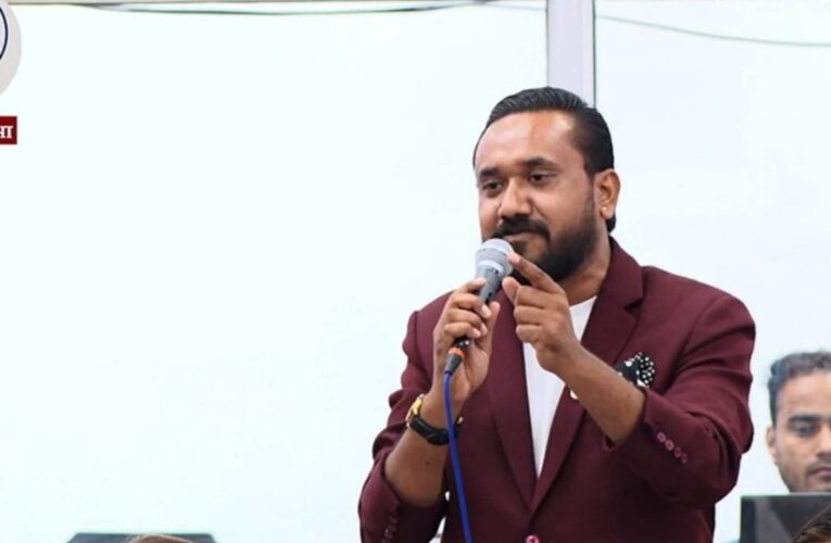 खगेन्द्र सुनार भने -नेल लगाएर आएको हो, बाको,दाइ-भाउजूको हातखुट्टामा तेल लगाएर होइन