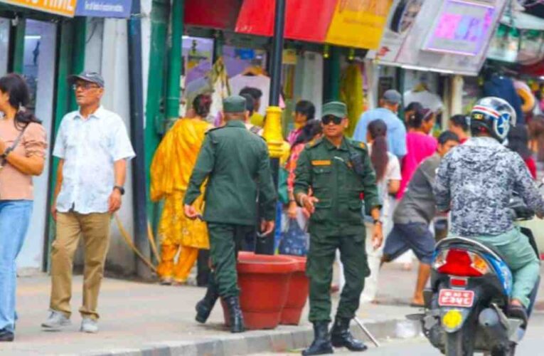 सडकबाट एकाएक हराएका नगर प्रहरी पुन: सडक मै फर्किए