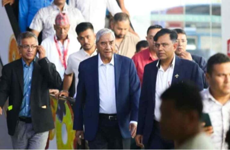 नेता बनेर होइन, यो महान् देशको नागरिक बनेर फर्किएको छु:  देउवा