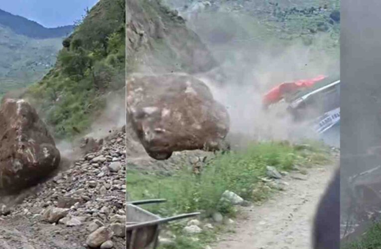 बाजुरामा बसमाथि बजारियो ठुलो ढुङ्गा, ओर्लिइसकेकाले जोगिए यात्रु